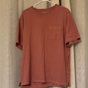 Men's Casual Pocket T-Shirt. Banana Republic